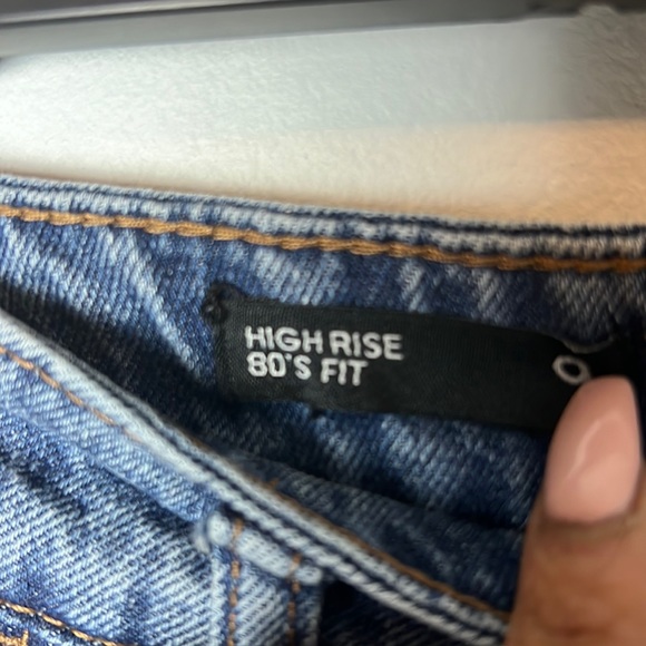 Modern 80s Fit Jeans 9 - Picture 4 of 16